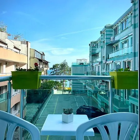 Apartment Floral, First Sea Line Coast