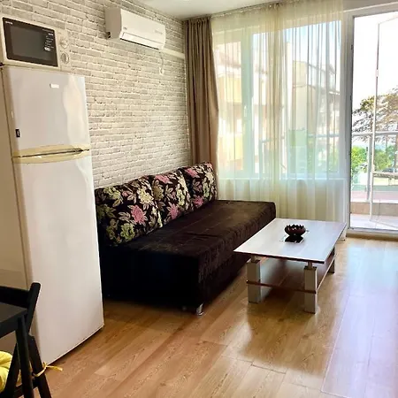 Apartment Floral, First Sea Line Coast *